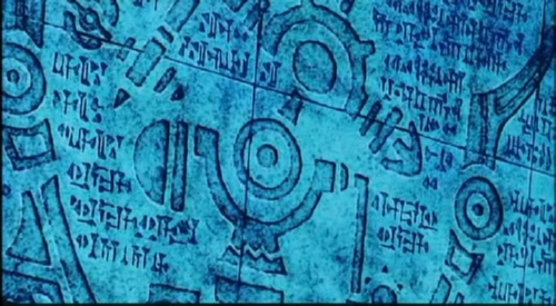352